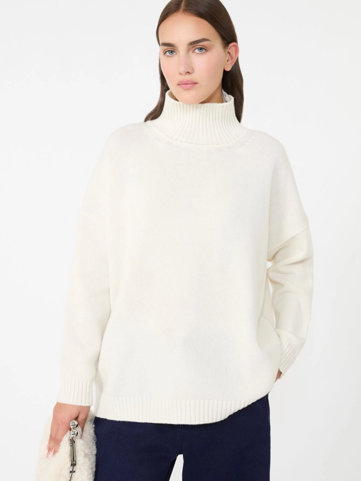 BORGIA Wool Knit Turtleneck Sweater Ecru