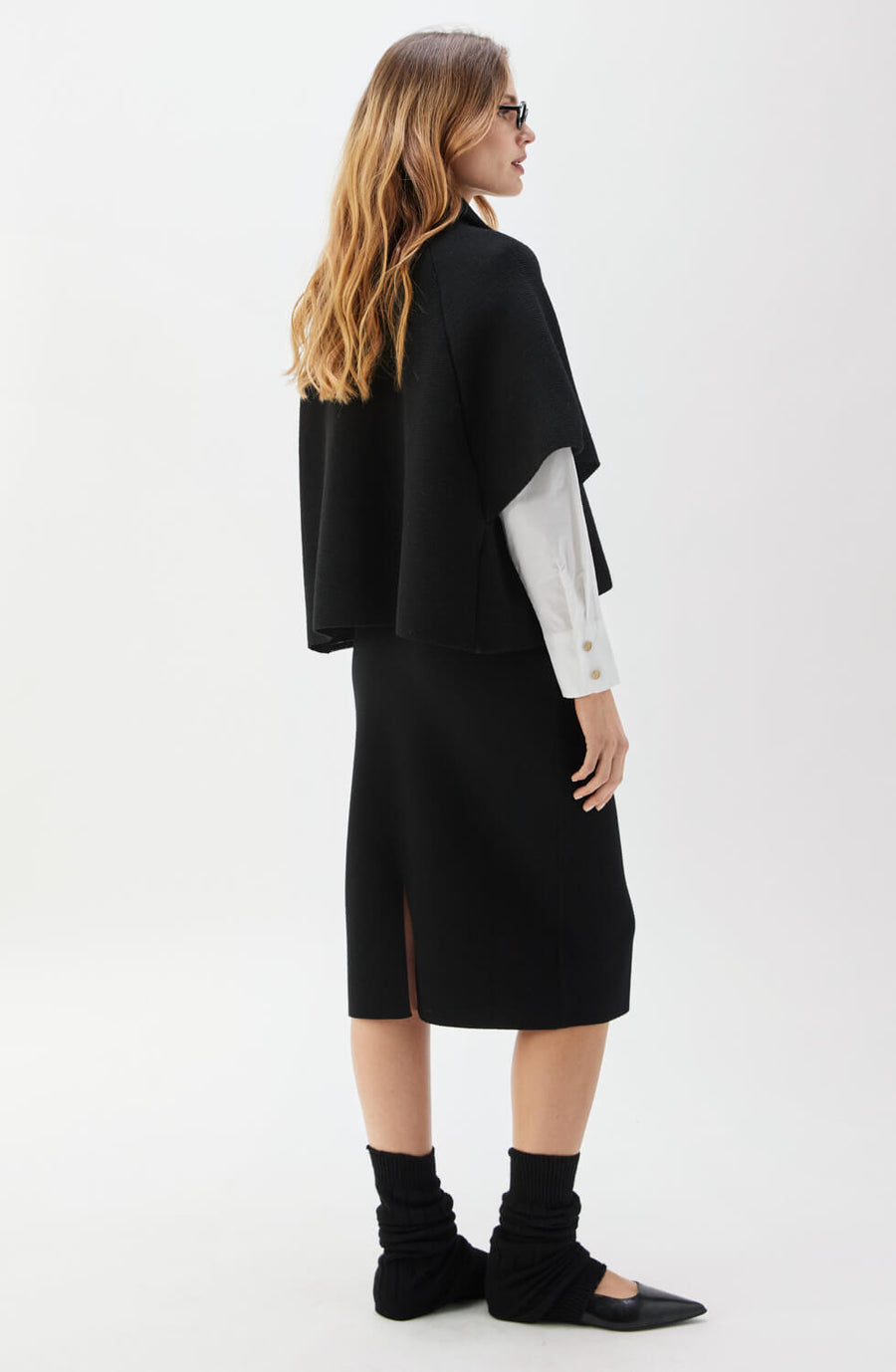 GERTRUDE SHORT WOOL CAPE Black