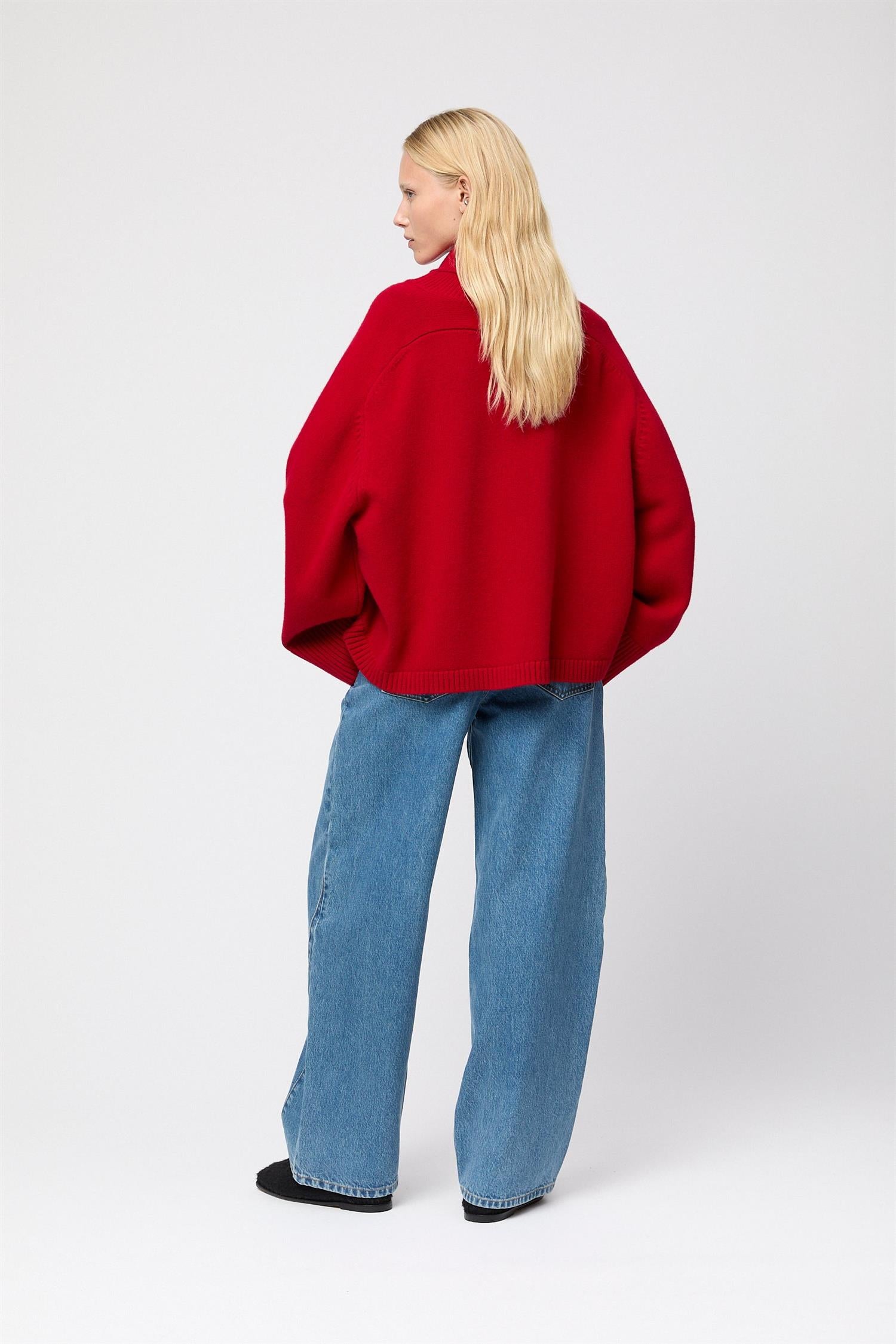 Issa wool Turtleneck Sweater Crimson Red