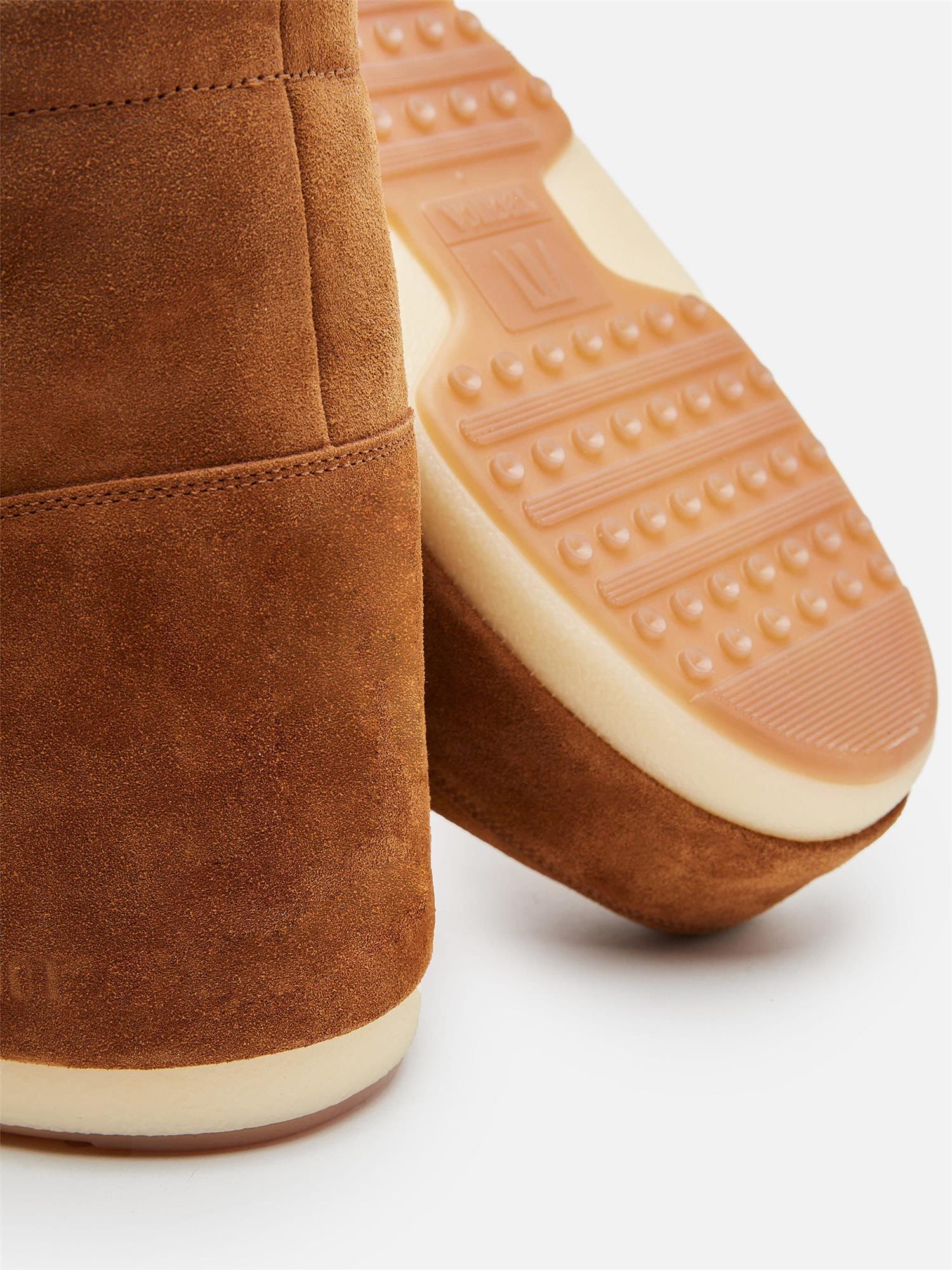 NO LACE SUEDE BOOTS Cognac