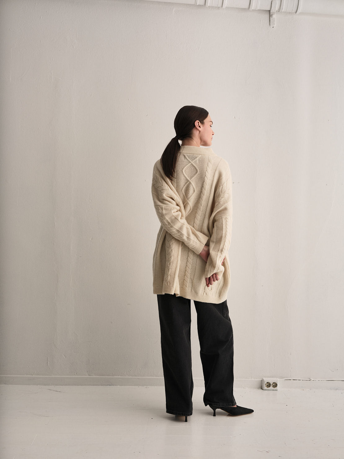 Hovden Wool Cableknit Sweater Cream