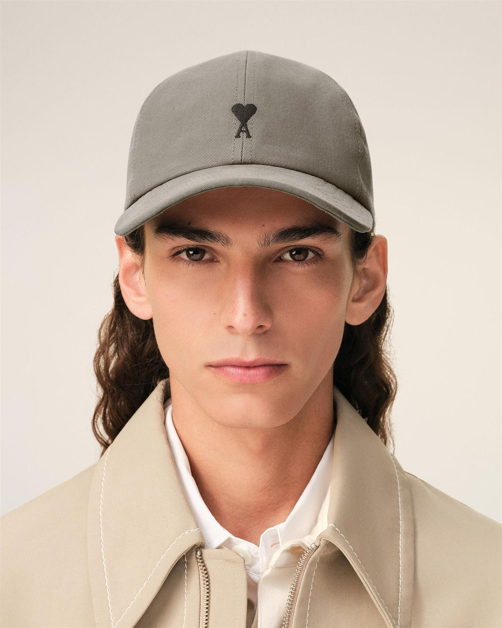 EMBROIDERED AMI DE COEUR LOGO CAP CARBONE