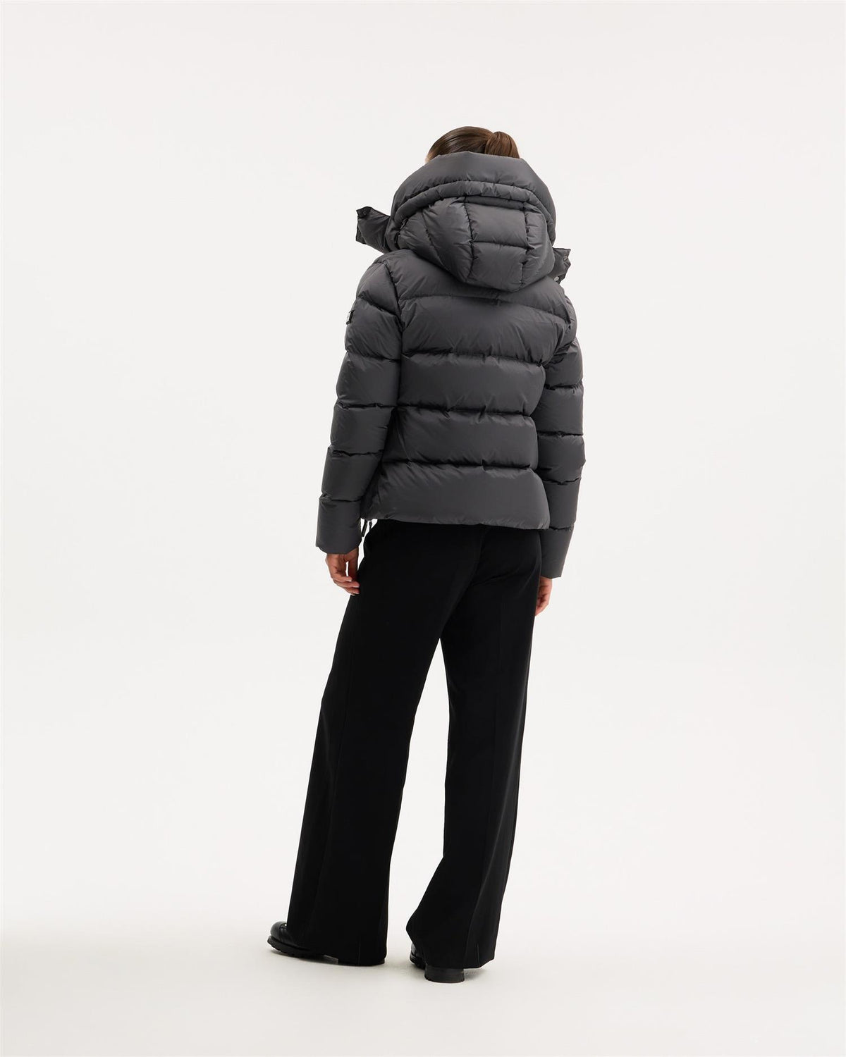 Stella Short Down Jacket Titan