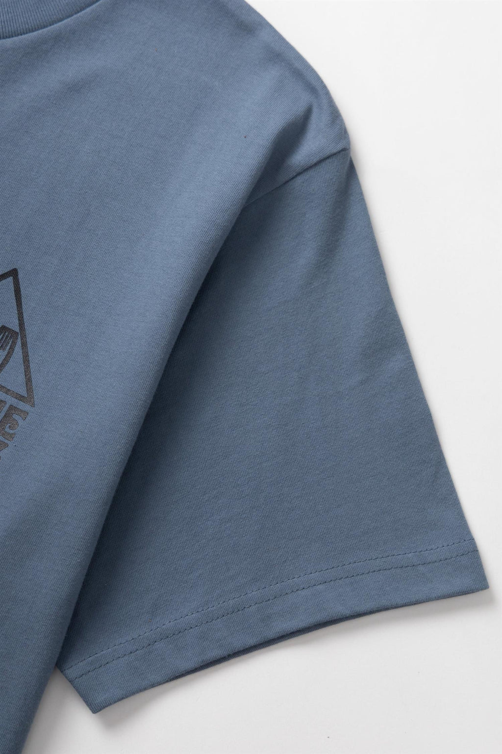 Home Comforts Chest Print T-shirt Slate