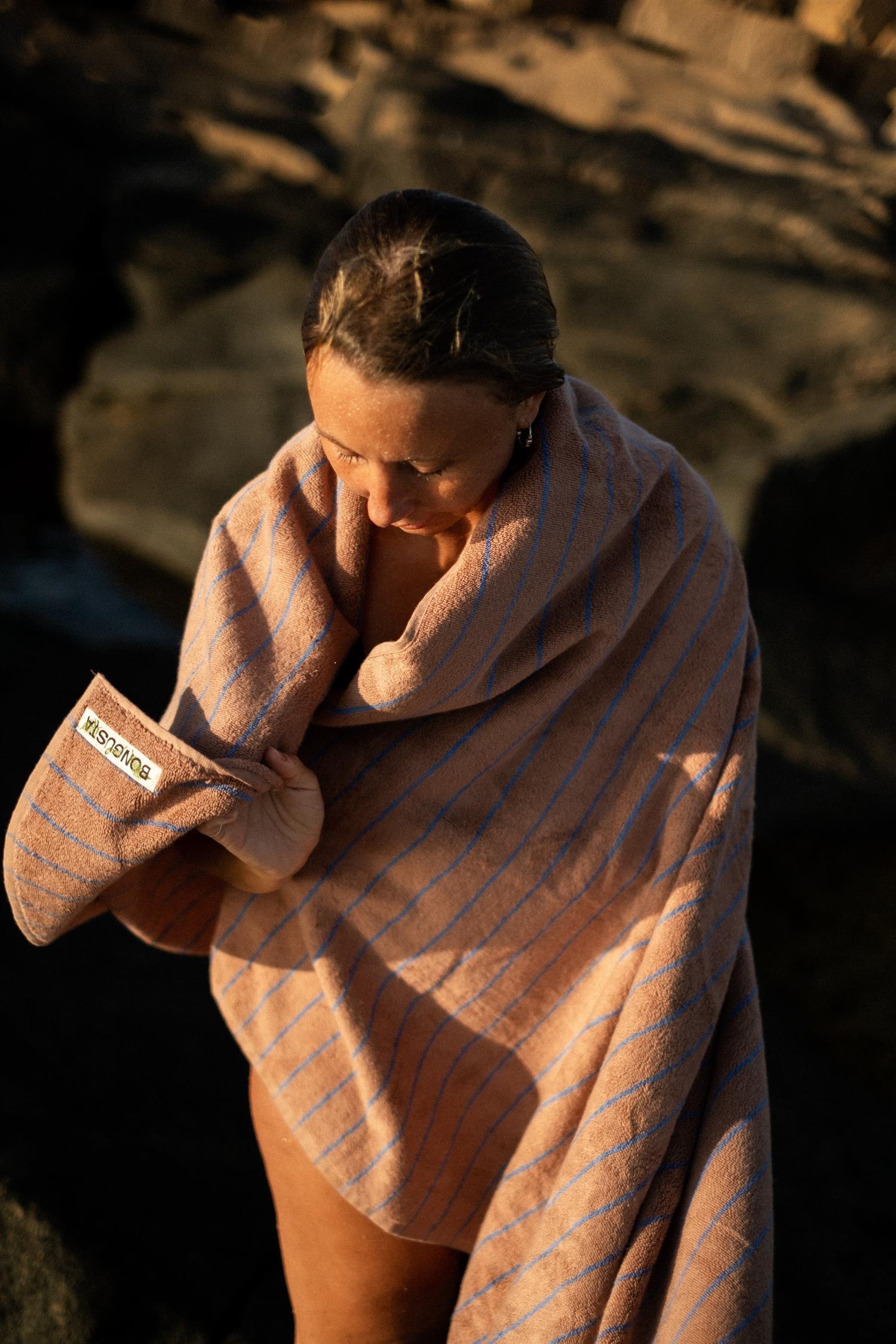 NARAM BATH TOWEL 70x140cm camel/ultramarine