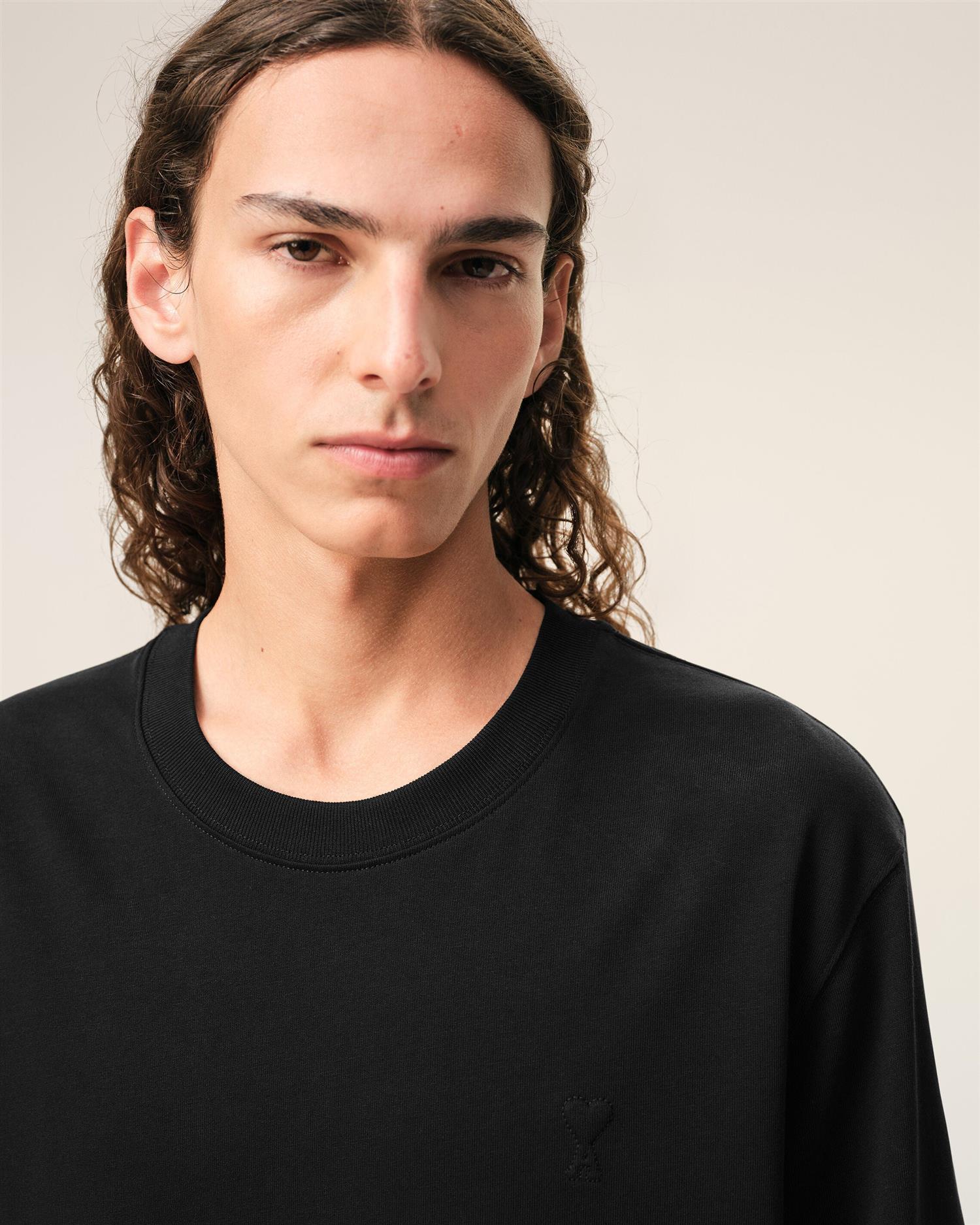 TONAL EMBOSSED AMI DE COEUR T-SHIRT BLACK