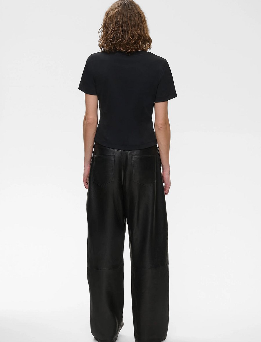 Feather T-shirt Black