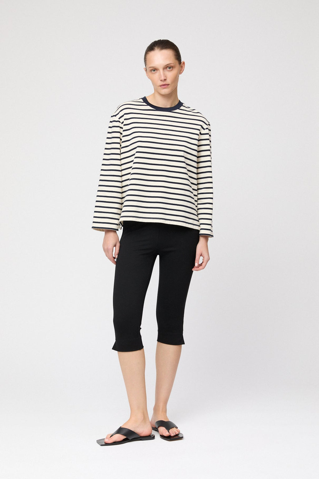 Stretch Capri Pants Jet Black