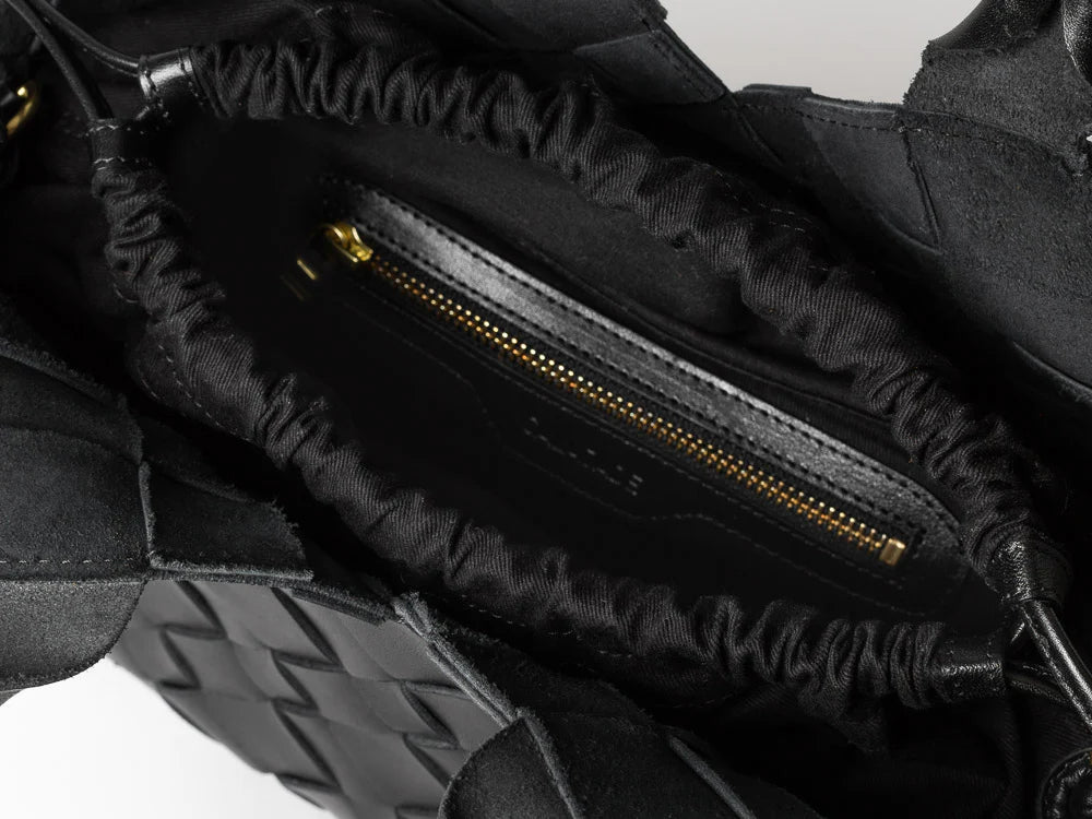 MISU Shoulder Bag Black