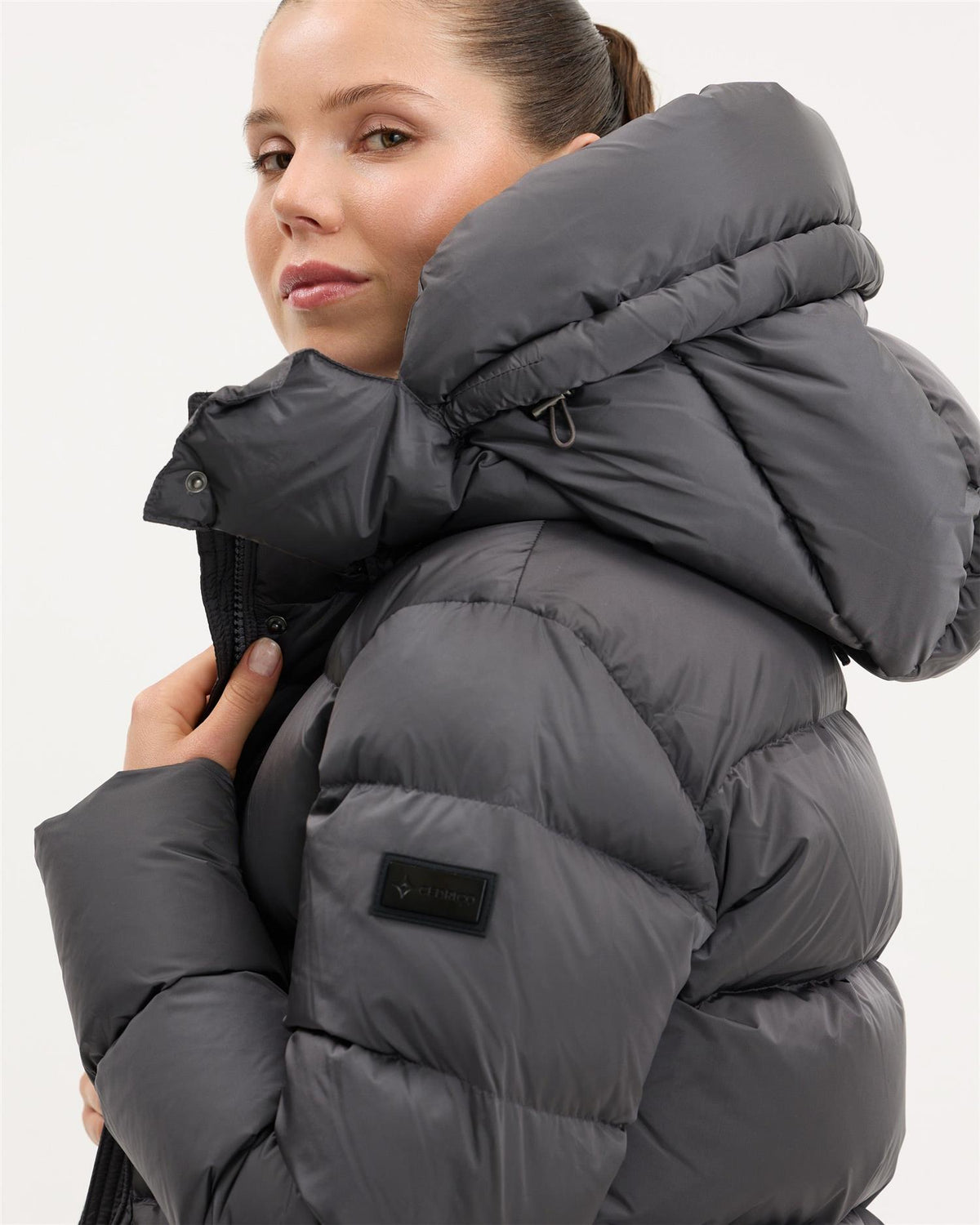 Stella Short Down Jacket Titan