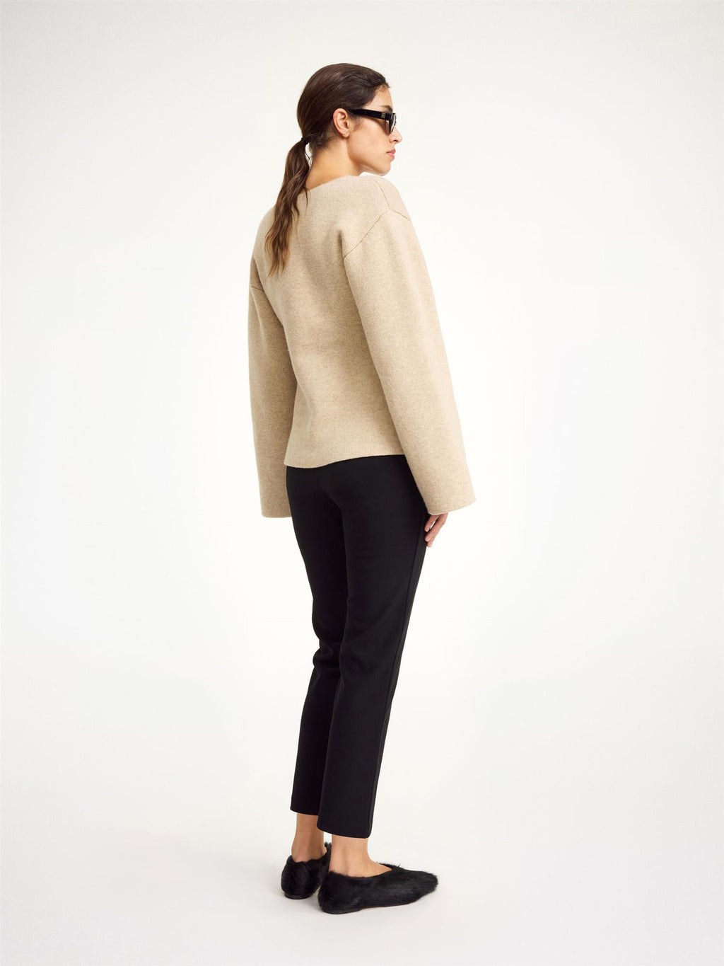 VILEA Cropped Trousers Black