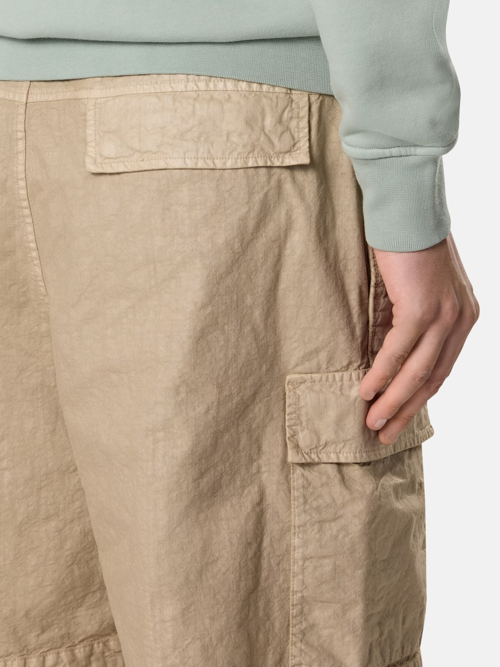 Loose Leg Nylon Cargo BERMUDA SHORTS DESERT