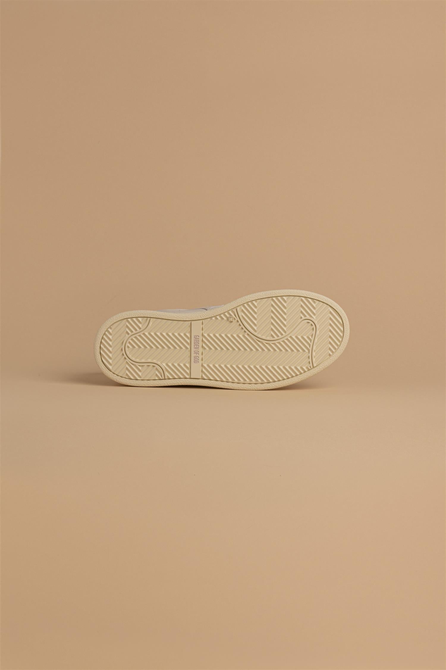 Earth Leather Sneaker Off White/Black