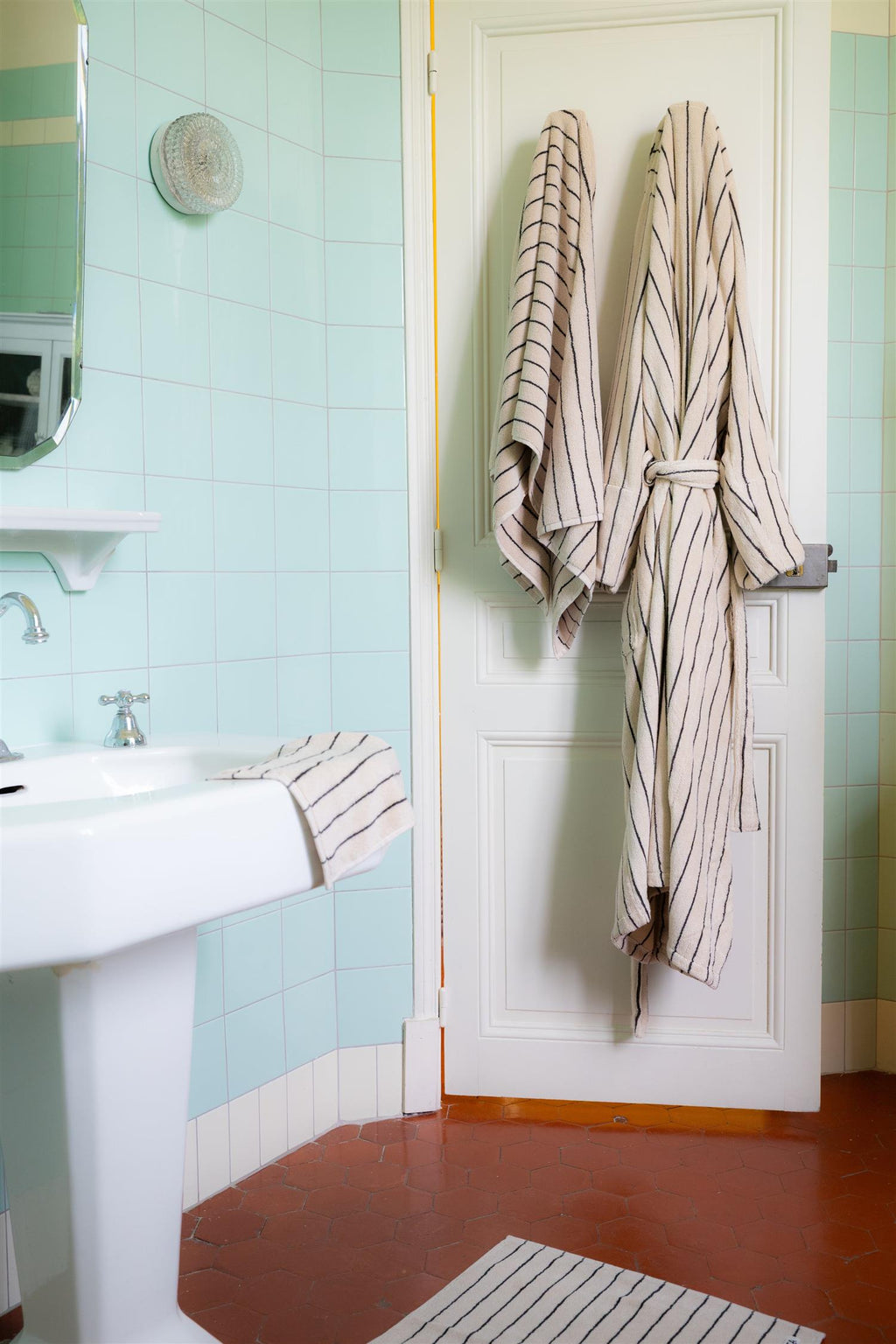 NARAM Hand TOWEL 50x80cm creme/ink