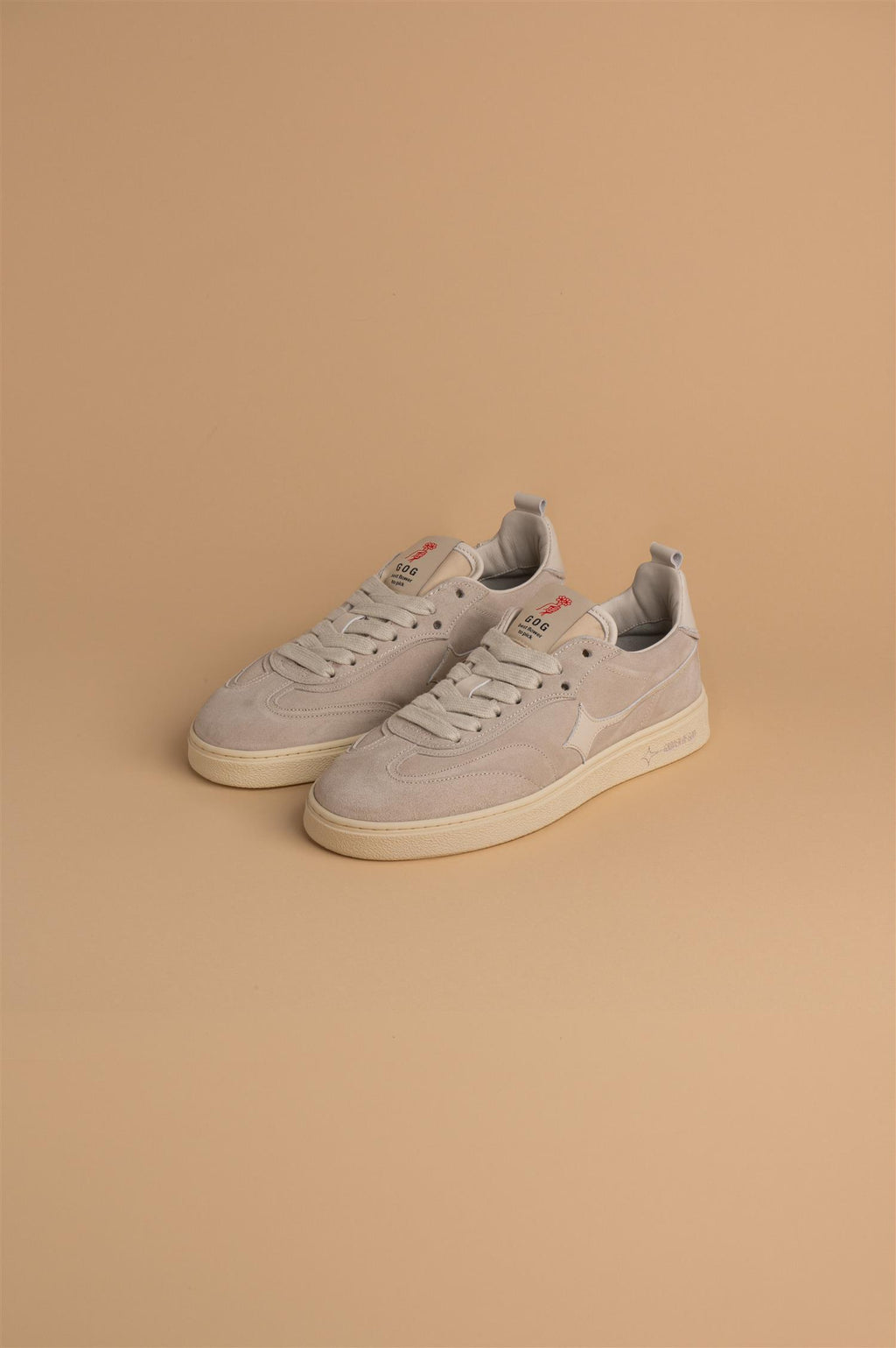 Earth Suede Sneaker Taupe