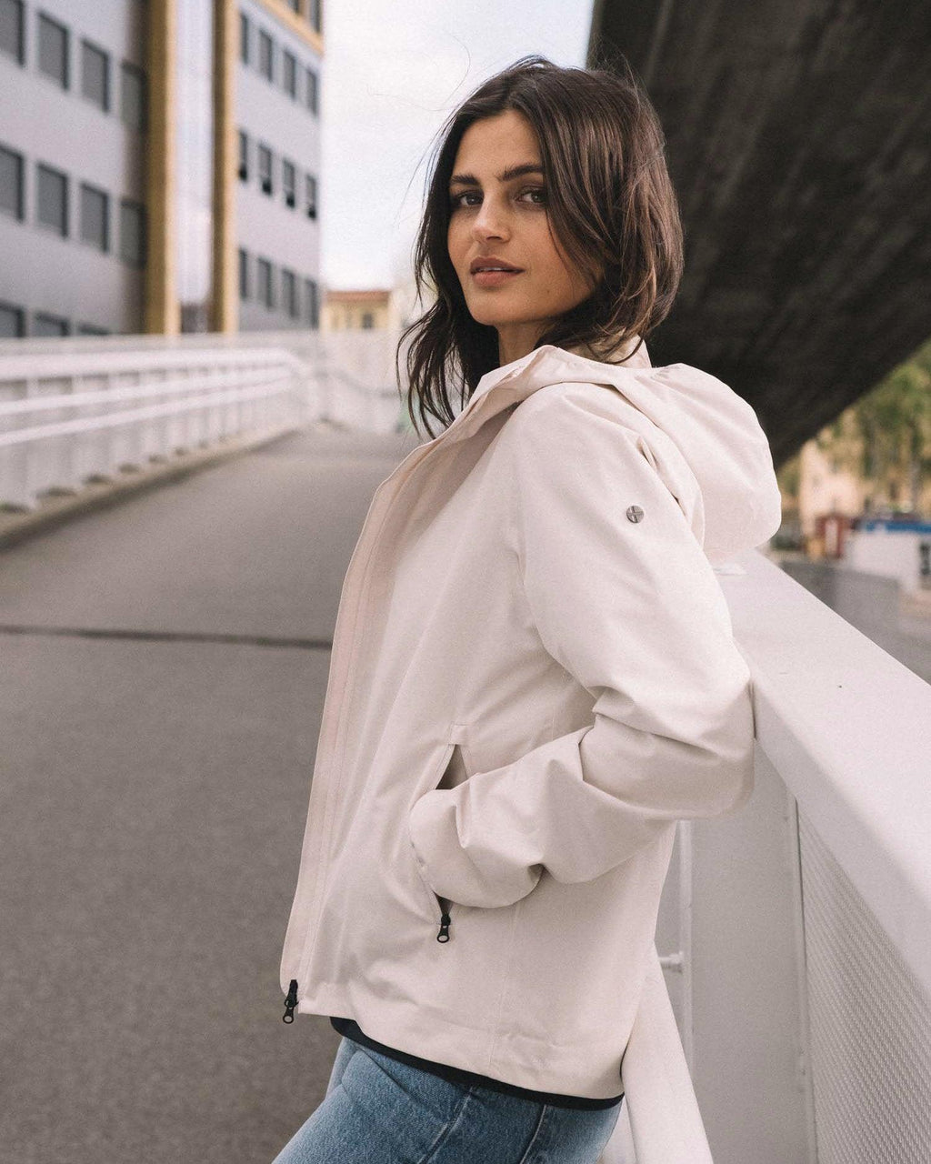 Veil II Jacket Neutral White