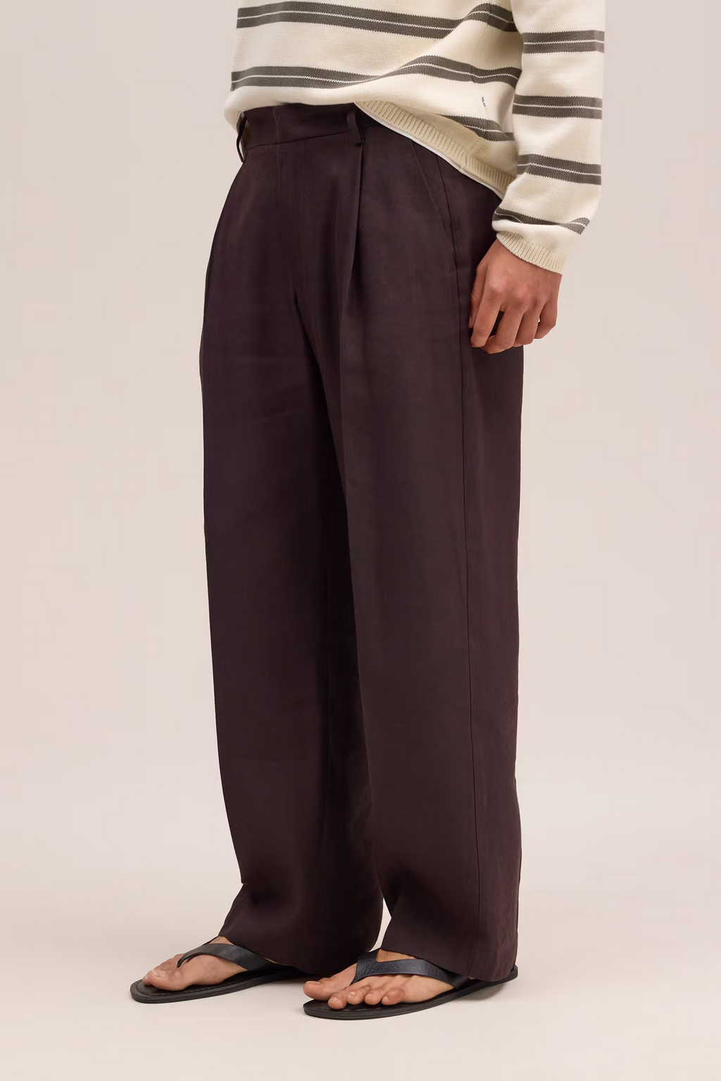 Kay Relaxed fit linen blend Trouser 1808 Deep Truffle