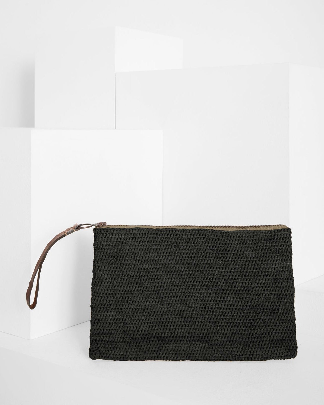 Ampy Clutch Bag Black