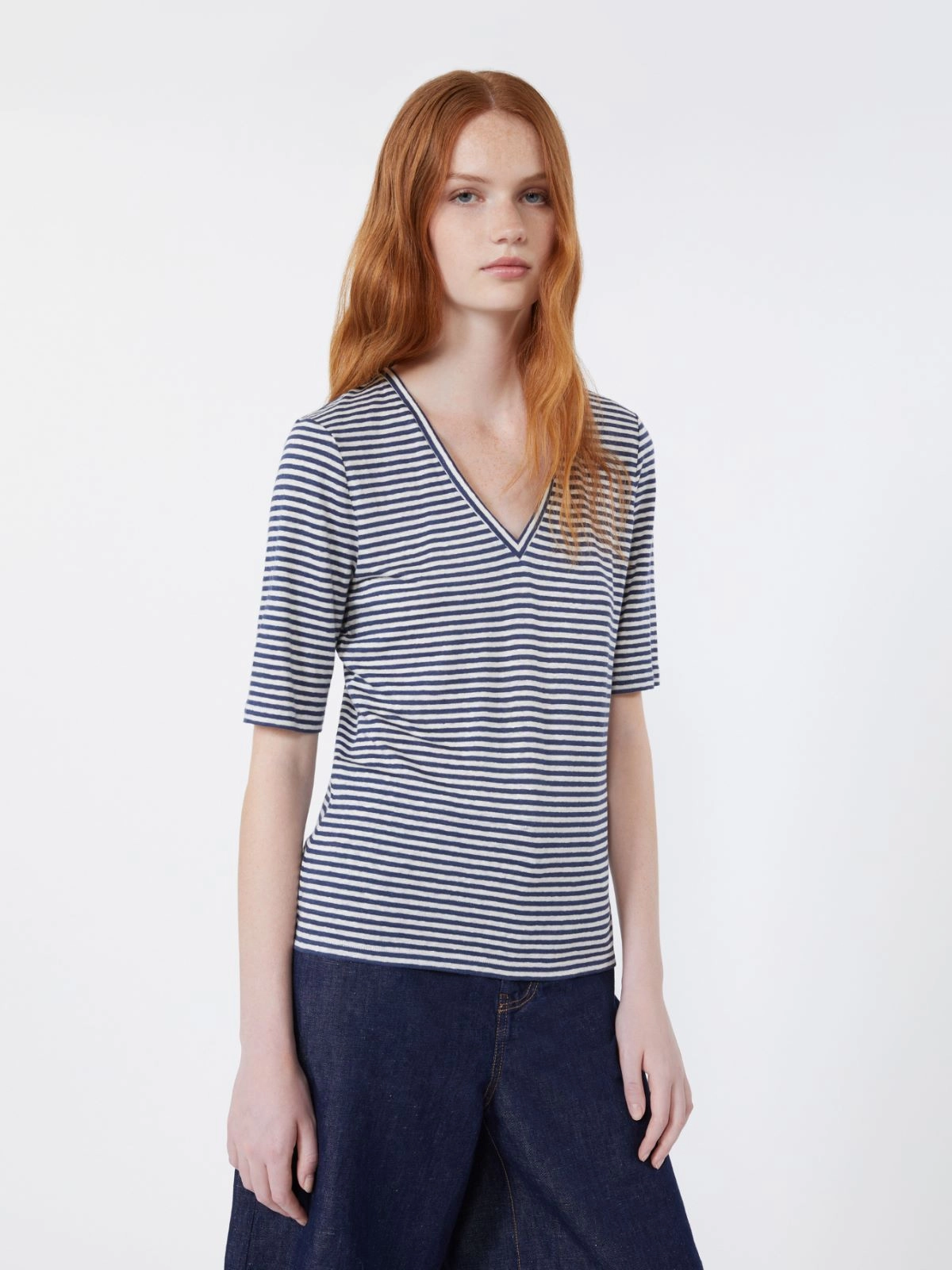 OPZIONE Striped Linen V-neck T-shirt ULTRAMARINE