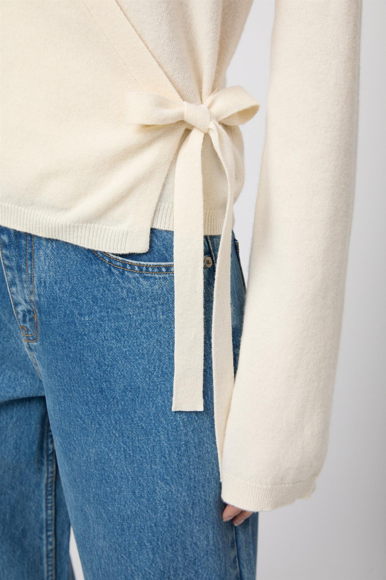 Ballet Wrap Cardigan Snowflake