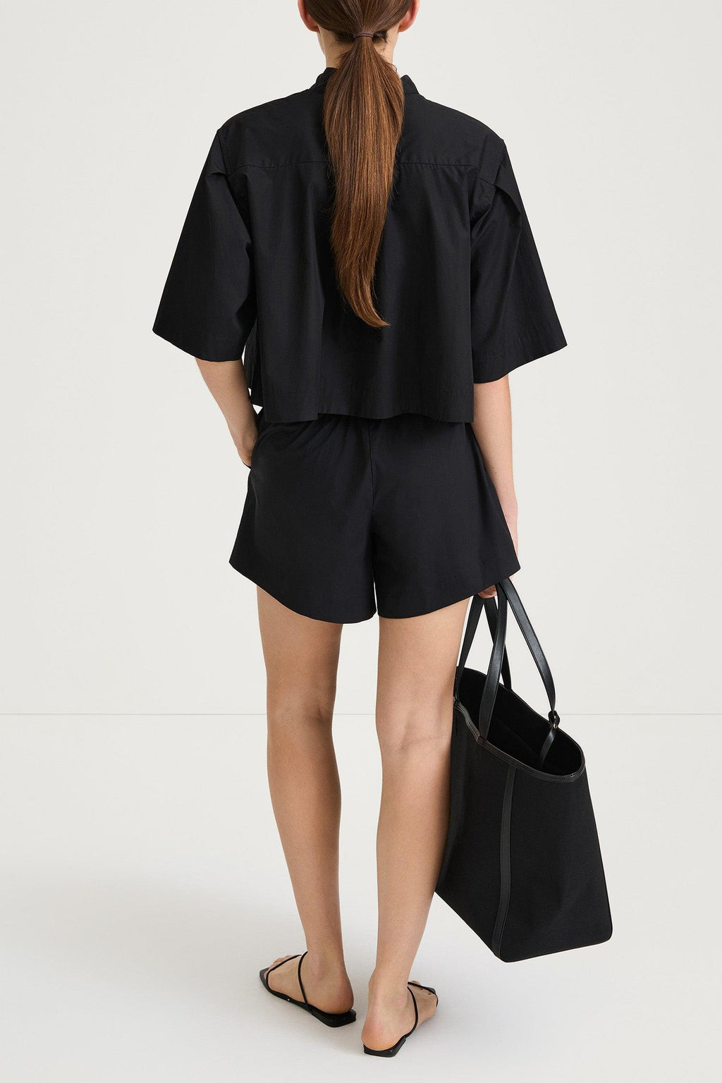 JOJO SHORTS BLACK