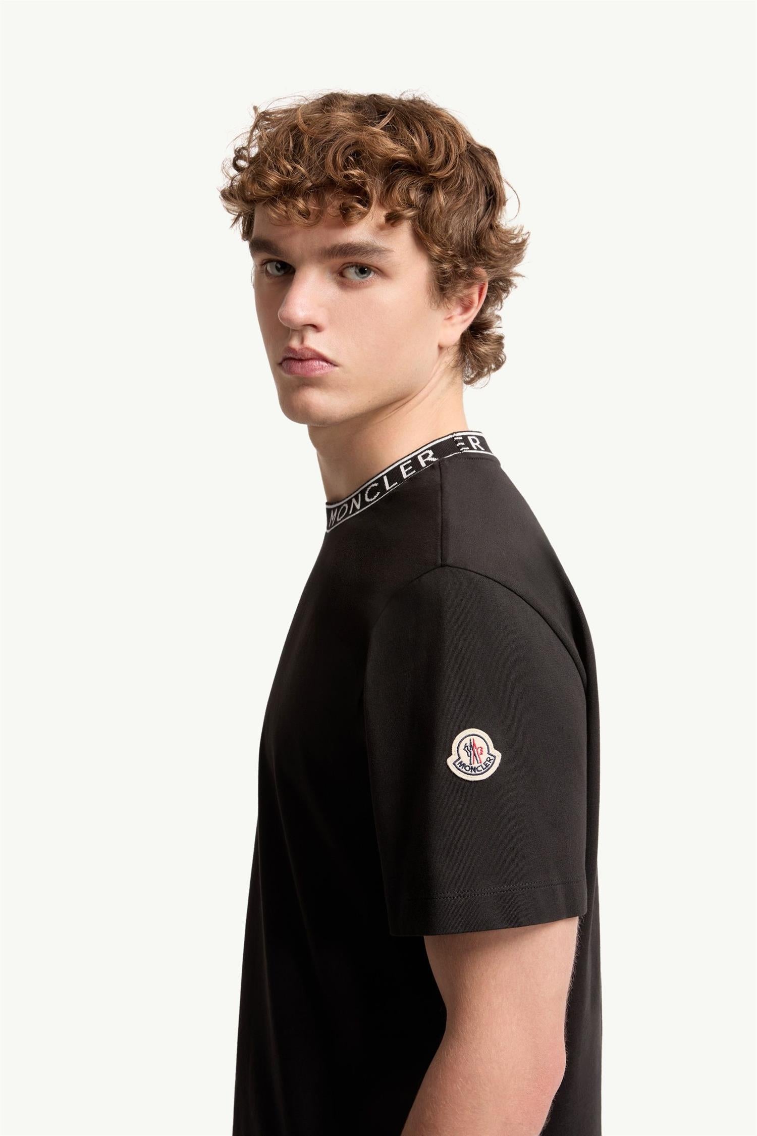 Intarsia logo neckrib T-SHIRT BLACK