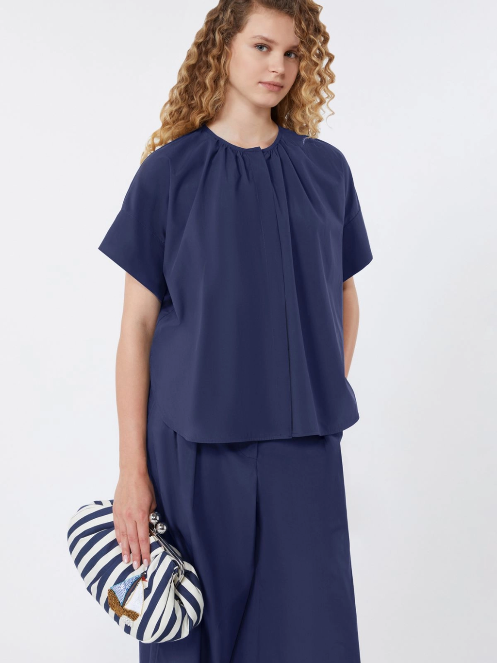 EDUCATA Cotton Poplin Crewneck Shirt NAVY