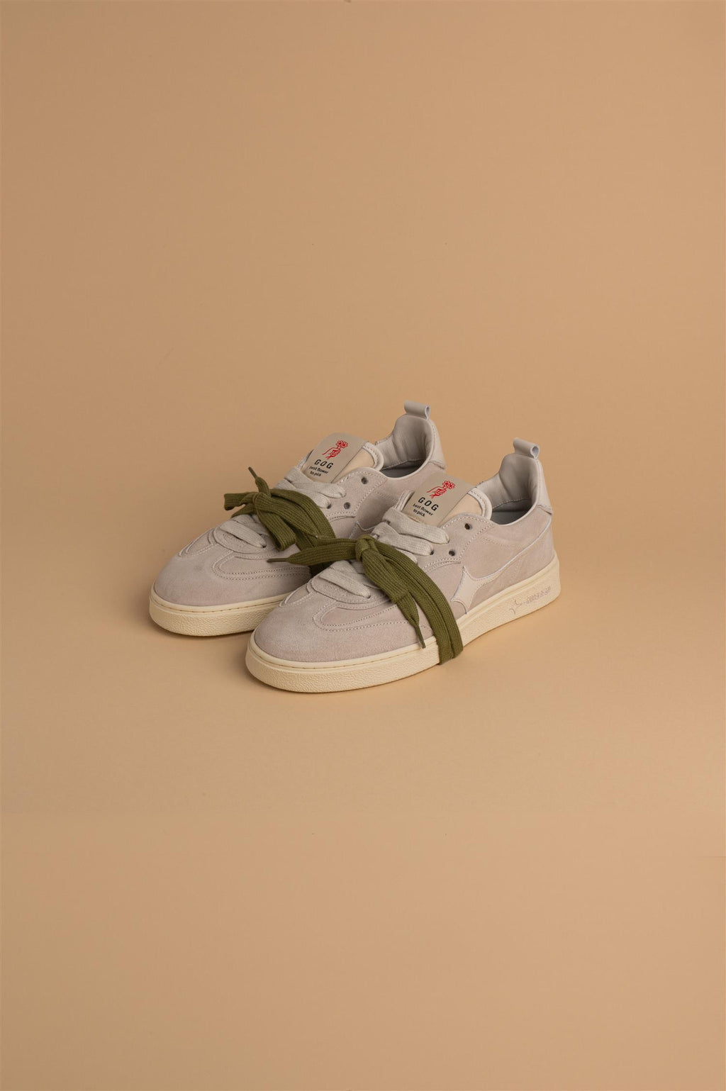 Earth Suede Sneaker Taupe