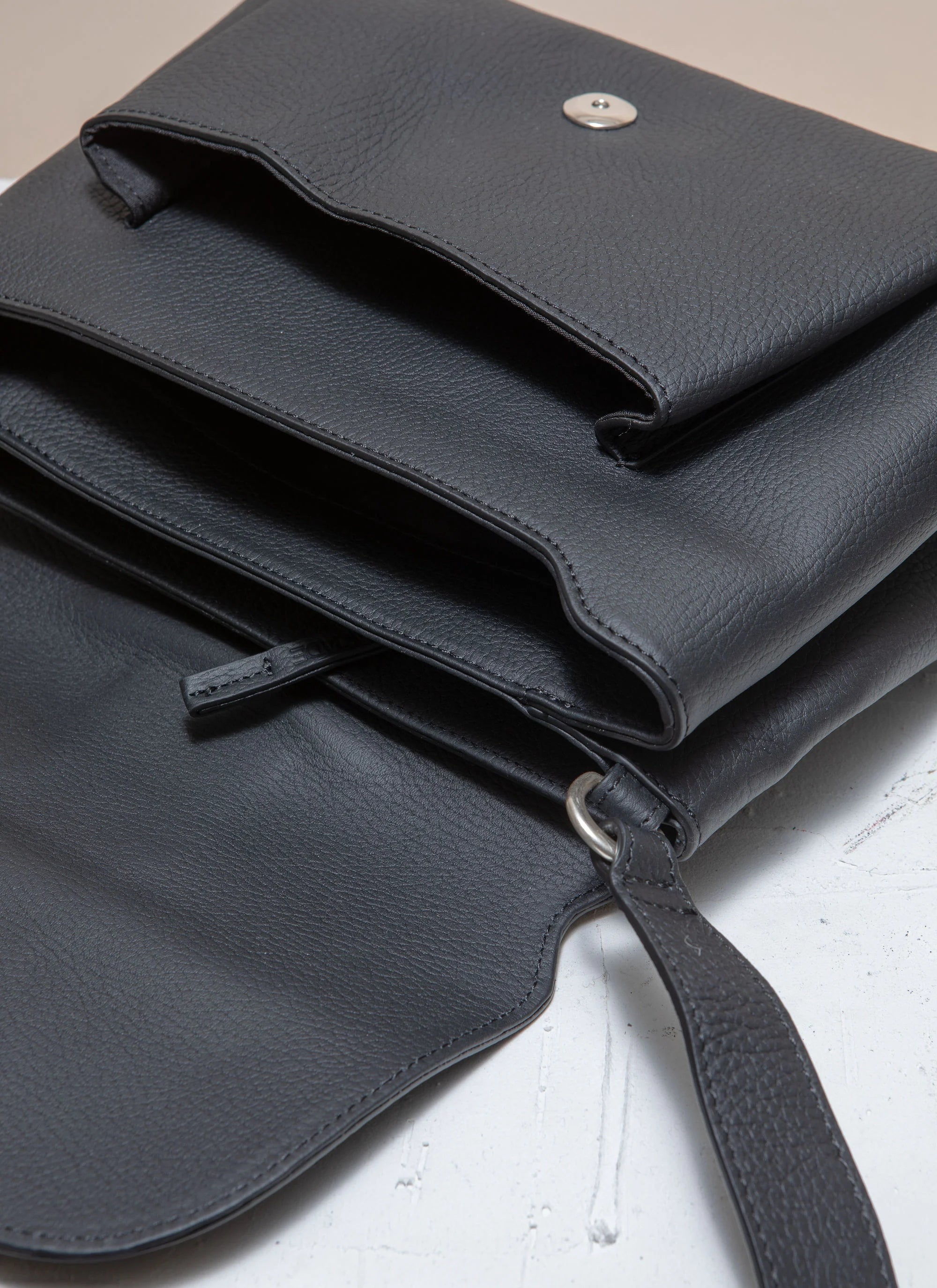 Nami Shoulder BAG SUEDE BLACK